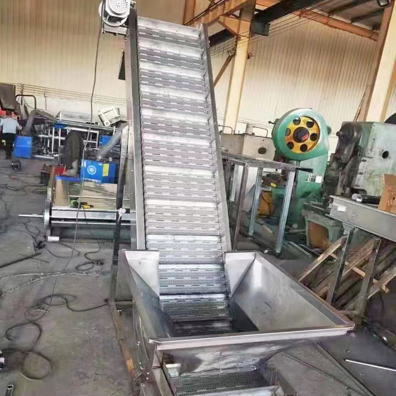 提升輸送機(jī)